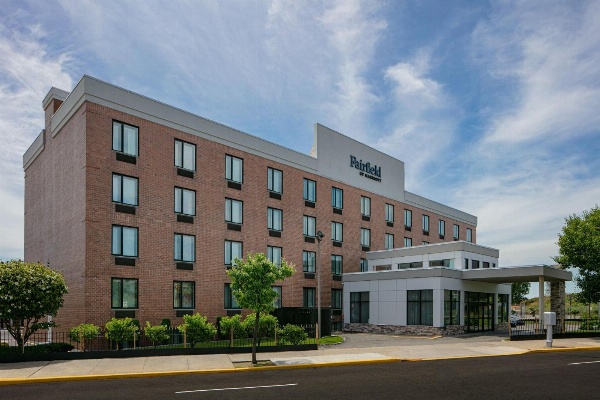 Fairfield Inn by Marriott New York JFK Airport image 1